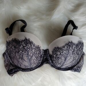 Victoria's Secret Black and Cream Lace Bra